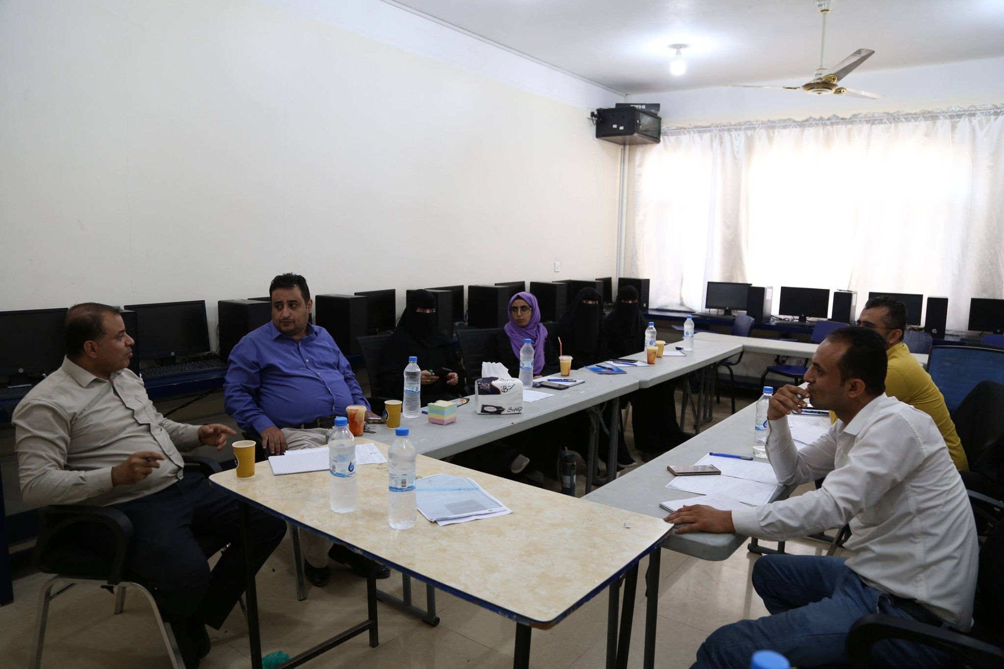 الجامعة تنظم ورشة لتحليل بيئة العمل تمهيدًا لأتمتة مراكز التدريب