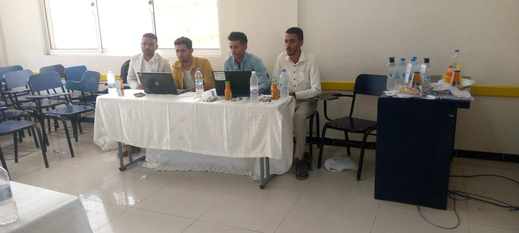مناقشات علمية لأبحاث التخرج في قسم المحاسبة والتمويل 